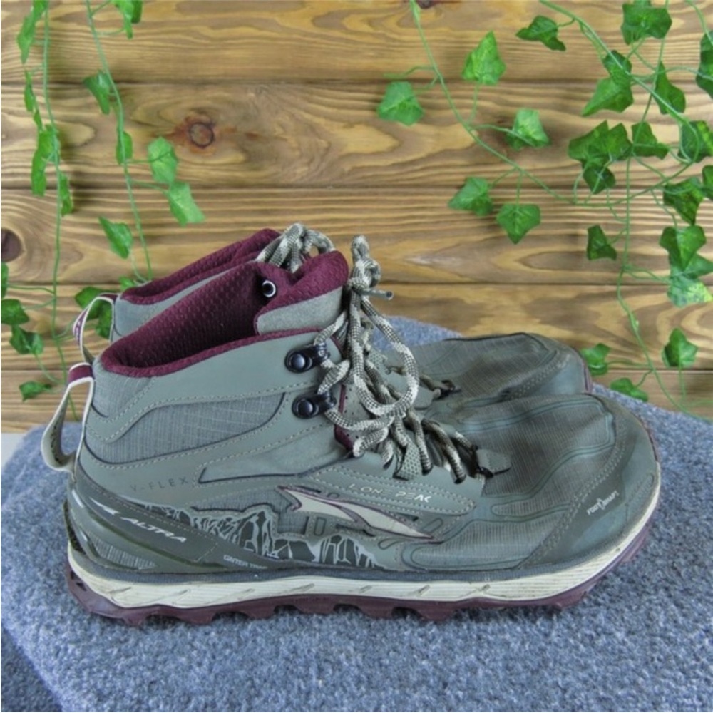 Altra Lone Peak 4.0 Hiking Boots size 11